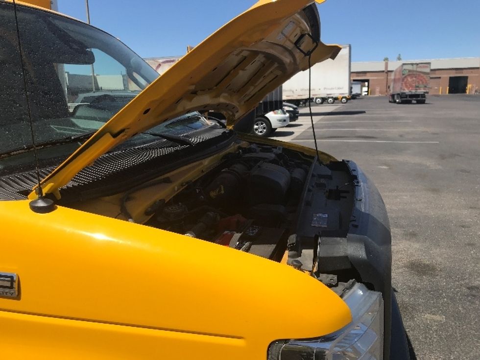 Light Duty Box Truck-Light and Medium Duty Trucks-Ford-2022-E350-Tempe-AZ-100,748\n\t\tmiles-$ 28,000 - Image 23