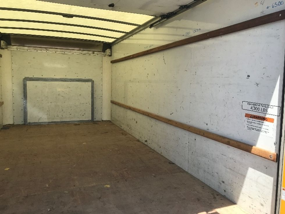 Light Duty Box Truck-Light and Medium Duty Trucks-Ford-2022-E350-Tempe-AZ-84,200\n\t\tmiles-$ 30,750 - Image 12