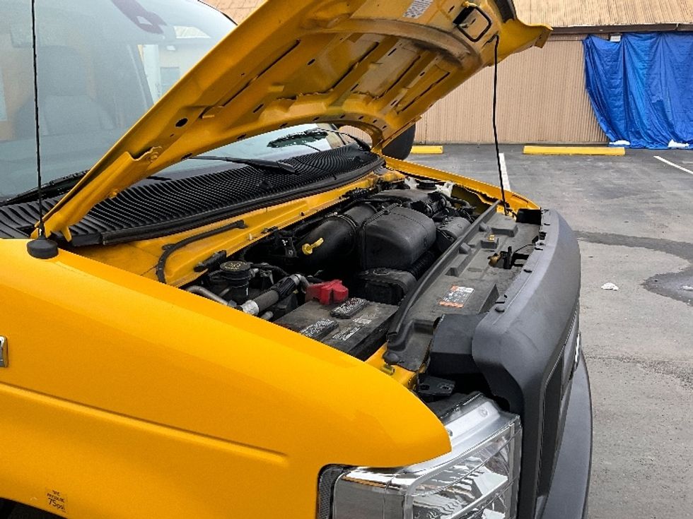 Light Duty Box Truck-Light and Medium Duty Trucks-Ford-2022-E350-Tempe-AZ-98,536\n\t\tmiles-$ 29,500 - Image 22