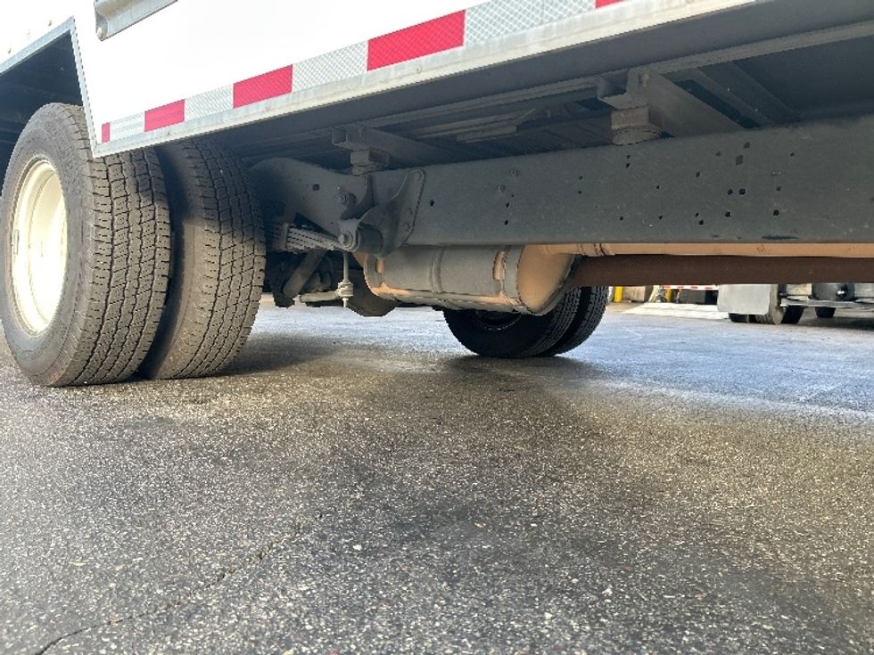 Light Duty Box Truck-Light and Medium Duty Trucks-Ford-2022-E350-Torrance-CA-106,574\n\t\tmiles-$ 29,250 - Image 14