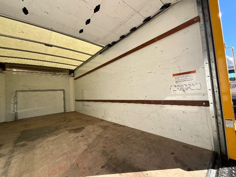 Light Duty Box Truck-Light and Medium Duty Trucks-Ford-2022-E350-Torrance-CA-54,550\n\t\tmiles-$ 40,750 - Image 12