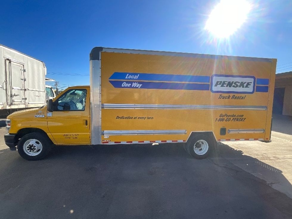 Light Duty Box Truck-Light and Medium Duty Trucks-Ford-2022-E350-Torrance-CA-54,550\n\t\tmiles-$ 40,750 - Image 4