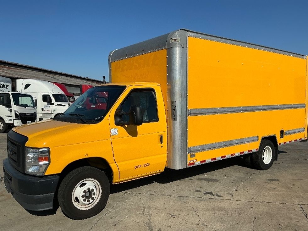 Light Duty Box Truck-Light and Medium Duty Trucks-Ford-2022-E350-Torrance-CA-58,080\n\t\tmiles-$ 32,500 - Image 3