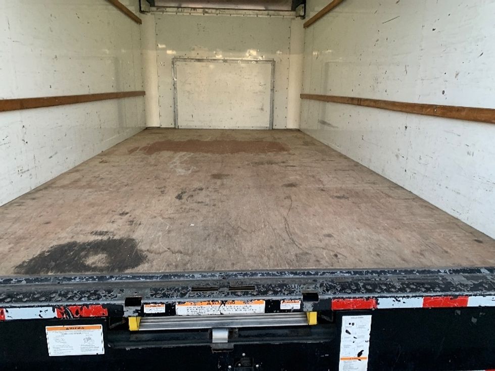 Light Duty Box Truck-Light and Medium Duty Trucks-Ford-2022-E350-Torrance-CA-81,914\n\t\tmiles-$ 34,500 - Image 10