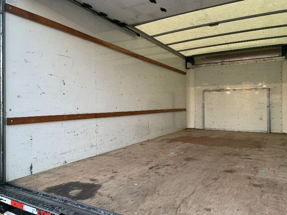 Light Duty Box Truck-Light and Medium Duty Trucks-Ford-2022-E350-Torrance-CA-81,914\n\t\tmiles-$ 34,500 - Image 11
