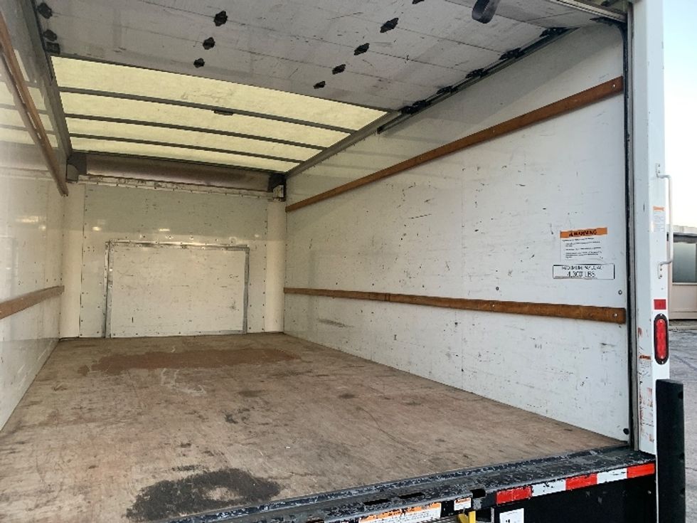 Light Duty Box Truck-Light and Medium Duty Trucks-Ford-2022-E350-Torrance-CA-81,914\n\t\tmiles-$ 34,500 - Image 12