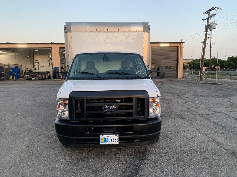 Light Duty Box Truck-Light and Medium Duty Trucks-Ford-2022-E350-Torrance-CA-81,914\n\t\tmiles-$ 34,500 - Image 2