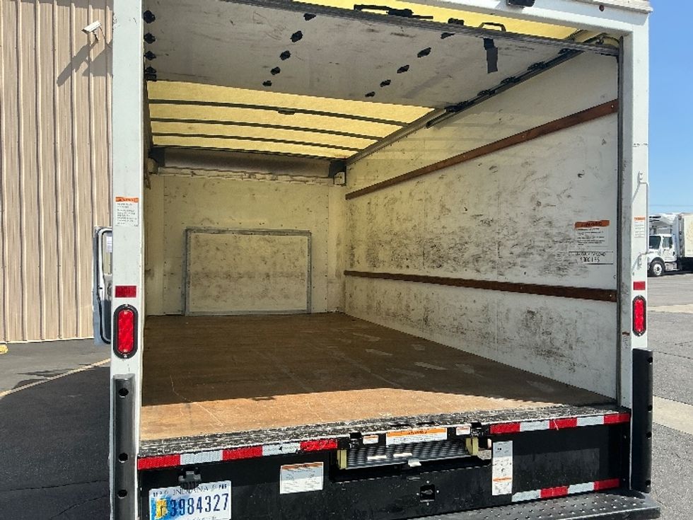 Light Duty Box Truck-Light and Medium Duty Trucks-Ford-2022-E350-Torrance-CA-97,945\n\t\tmiles-$ 28,500 - Image 12