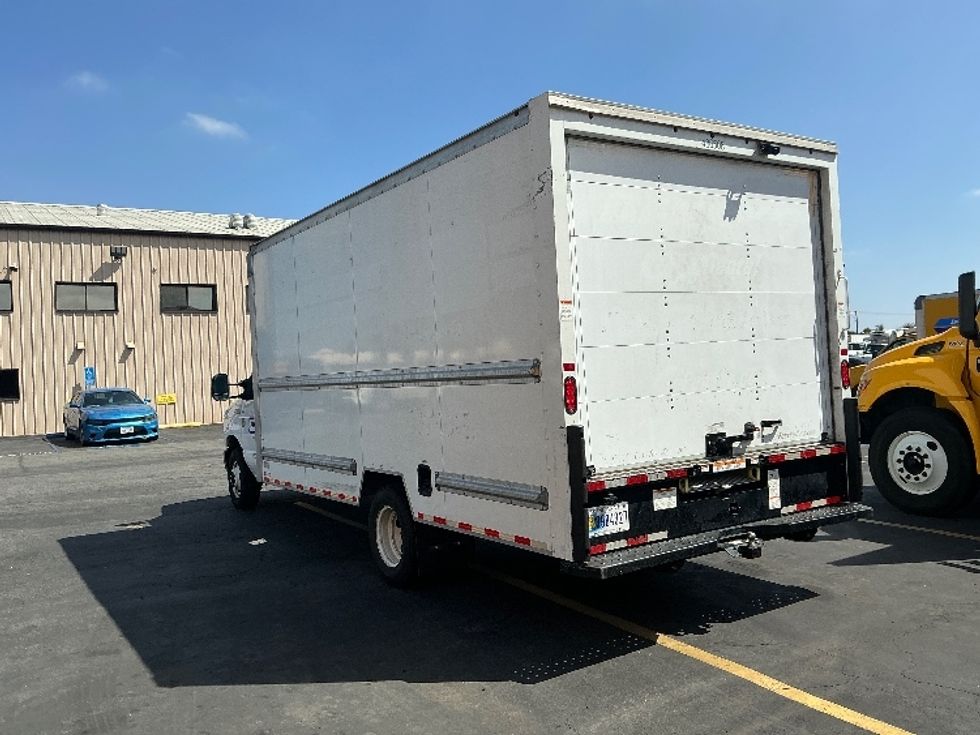 Light Duty Box Truck-Light and Medium Duty Trucks-Ford-2022-E350-Torrance-CA-97,945\n\t\tmiles-$ 28,500 - Image 6