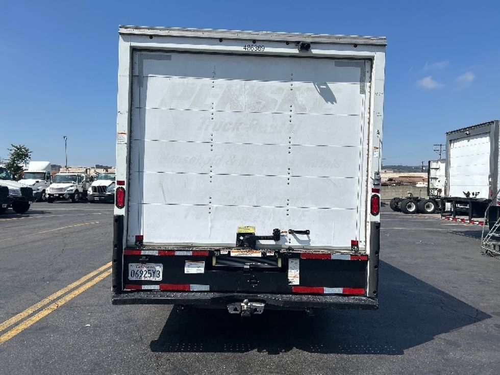 Light Duty Box Truck-Light and Medium Duty Trucks-Ford-2022-E350-Torrance-CA-98,851\n\t\tmiles-$ 31,500 - Image 7