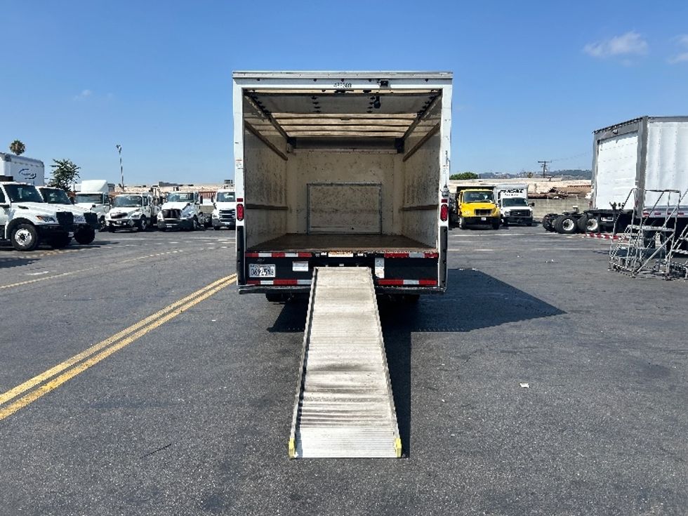 Light Duty Box Truck-Light and Medium Duty Trucks-Ford-2022-E350-Torrance-CA-98,851\n\t\tmiles-$ 31,500 - Image 9