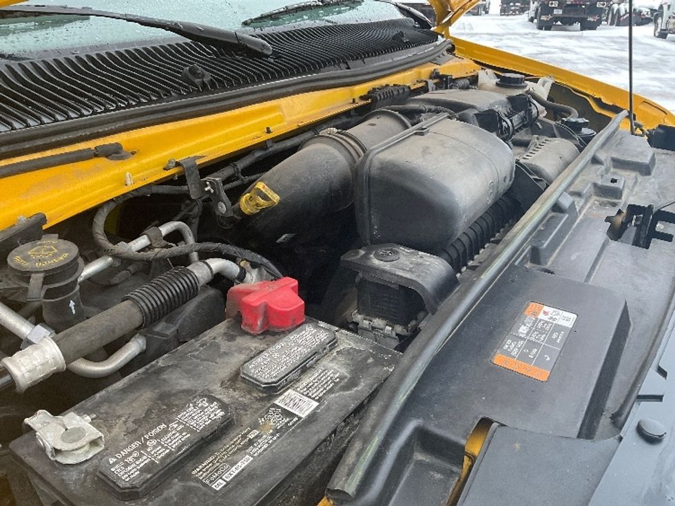 Light Duty Box Truck-Light and Medium Duty Trucks-Ford-2022-E350-Traverse City-MI-90,783\n\t\tmiles-$ 28,750 - Image 24