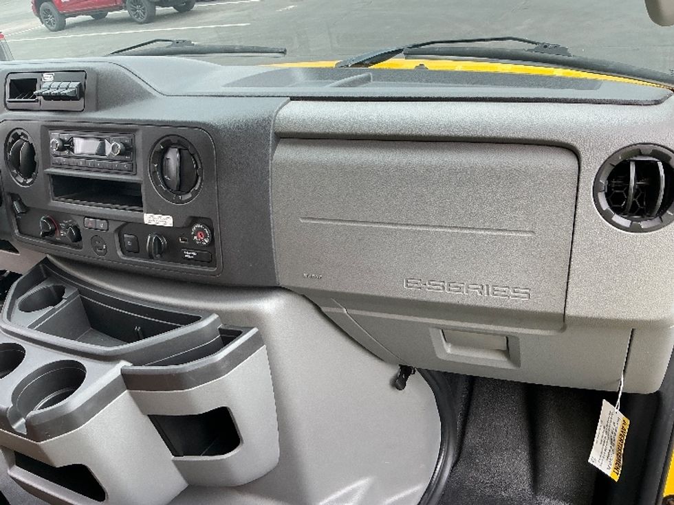 Light Duty Box Truck-Light and Medium Duty Trucks-Ford-2022-E350-Tucson-AZ-100,823\n\t\tmiles-$ 28,000 - Image 21