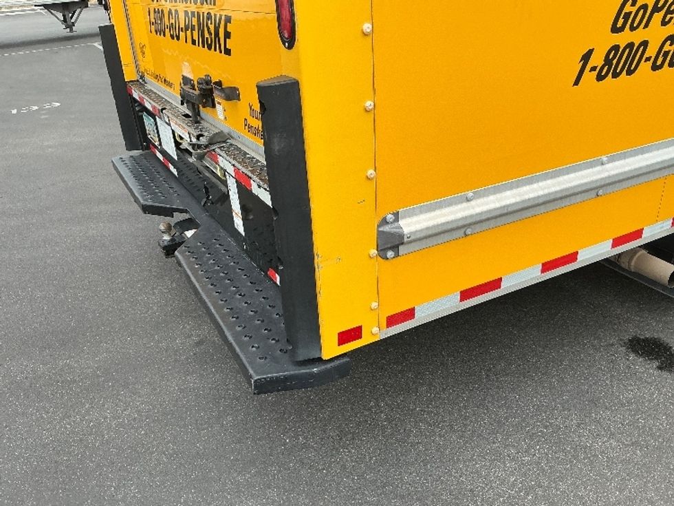 Light Duty Box Truck-Light and Medium Duty Trucks-Ford-2022-E350-Tucson-AZ-100,823\n\t\tmiles-$ 28,000 - Image 25