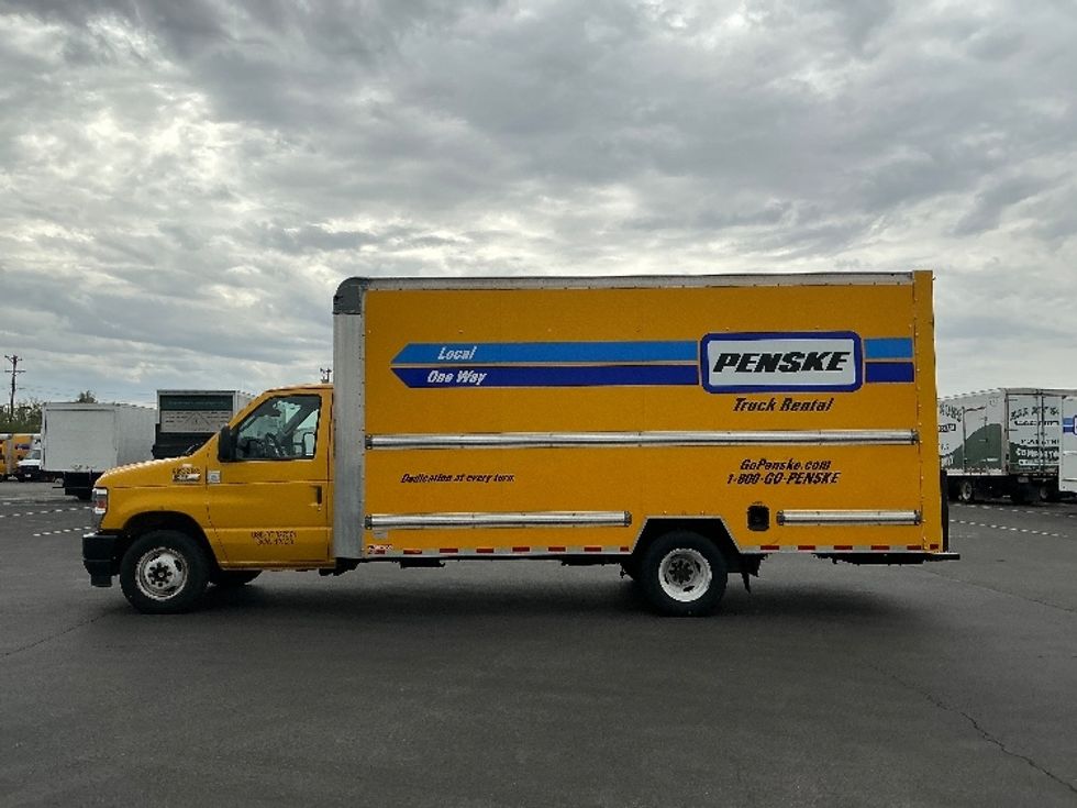Light Duty Box Truck-Light and Medium Duty Trucks-Ford-2022-E350-Tucson-AZ-100,823\n\t\tmiles-$ 28,000 - Image 4