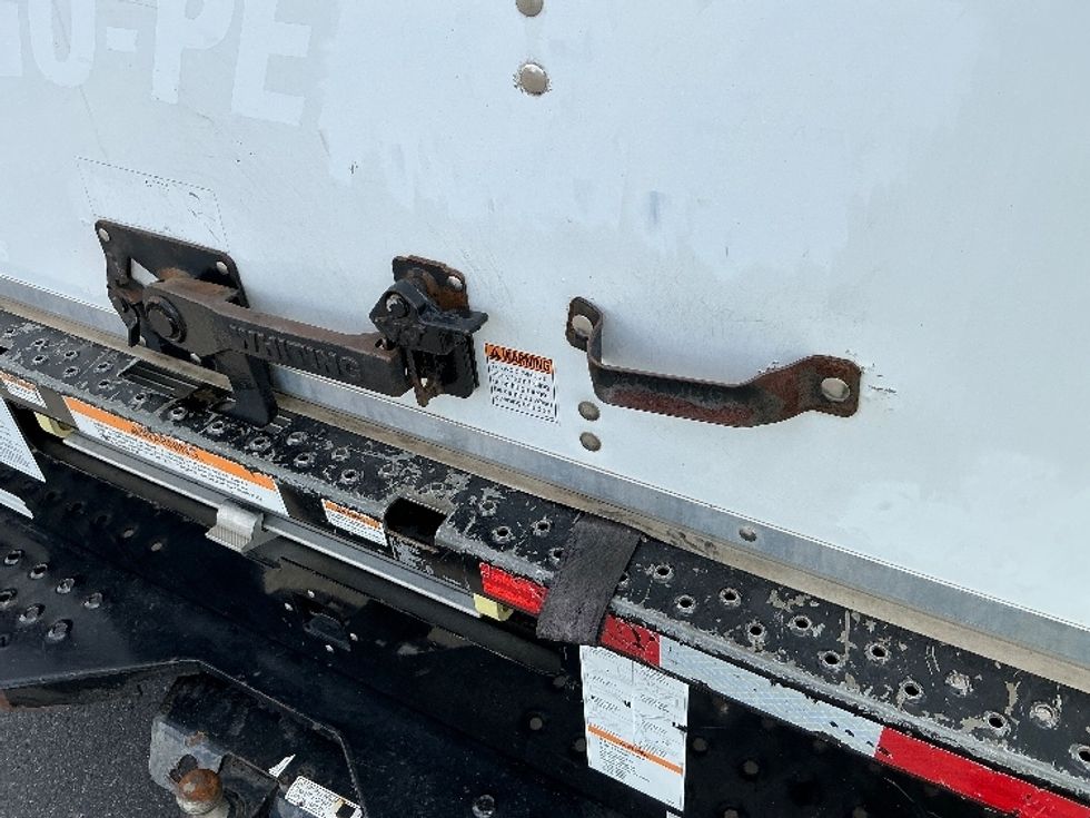 Light Duty Box Truck-Light and Medium Duty Trucks-Ford-2022-E350-Tucson-AZ-109,955\n\t\tmiles-$ 15,500 - Image 26