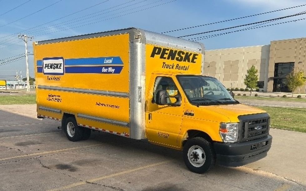 Light Duty Box Truck-Light and Medium Duty Trucks-Ford-2022-E350-Tulsa-OK-104,876\n\t\tmiles-$ 26,000 - Image 1