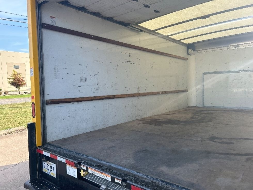 Light Duty Box Truck-Light and Medium Duty Trucks-Ford-2022-E350-Tulsa-OK-104,876\n\t\tmiles-$ 26,000 - Image 11