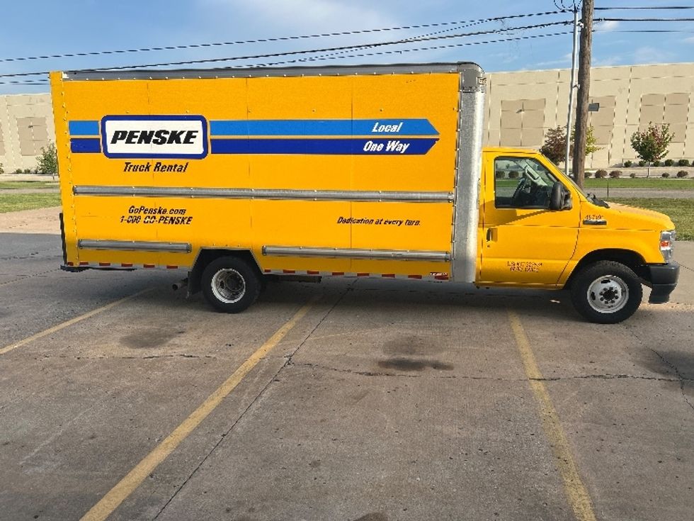 Light Duty Box Truck-Light and Medium Duty Trucks-Ford-2022-E350-Tulsa-OK-104,876\n\t\tmiles-$ 26,000 - Image 15