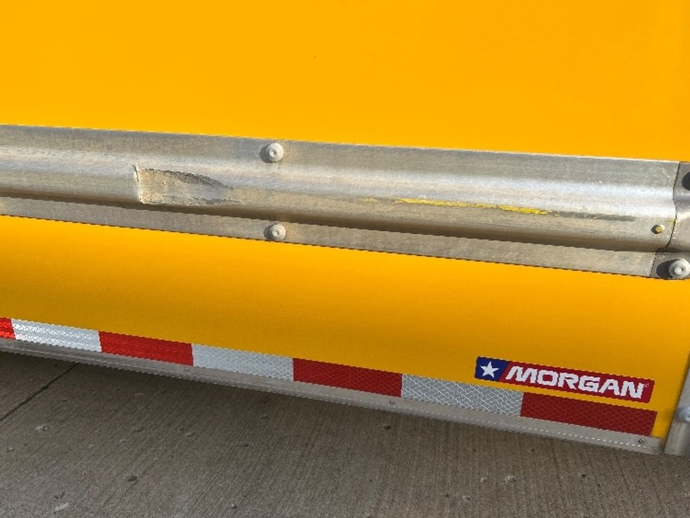 Light Duty Box Truck-Light and Medium Duty Trucks-Ford-2022-E350-Tulsa-OK-104,876\n\t\tmiles-$ 26,000 - Image 27