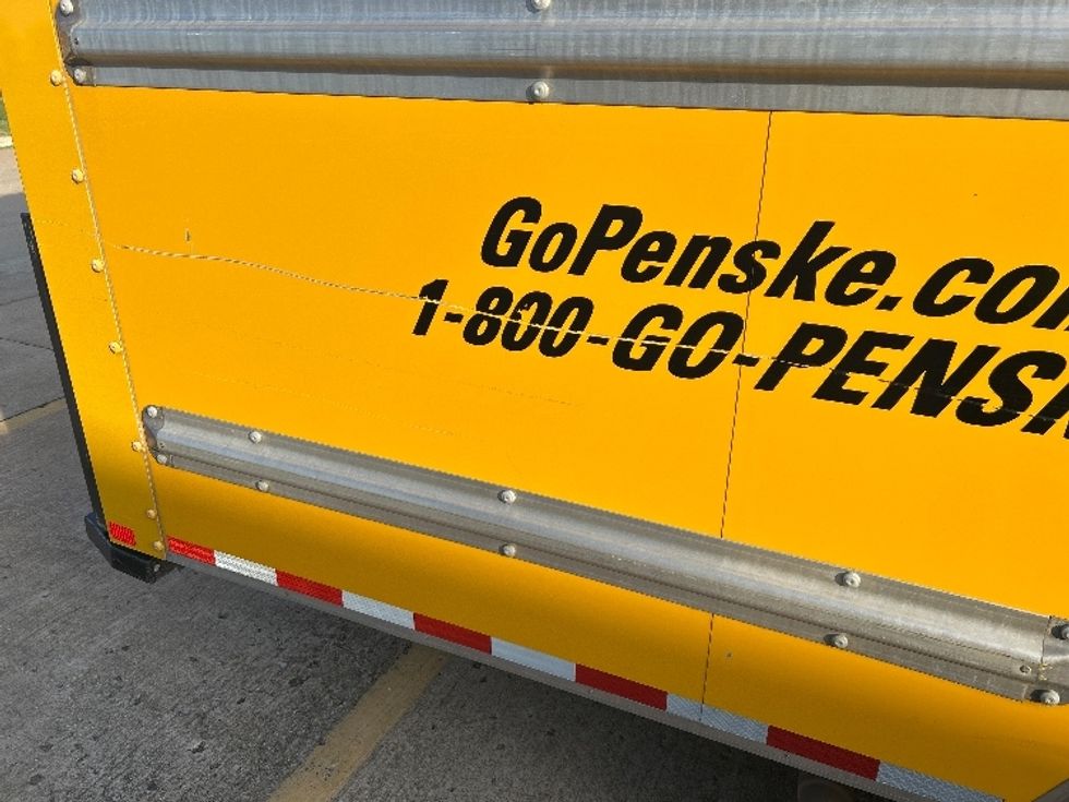 Light Duty Box Truck-Light and Medium Duty Trucks-Ford-2022-E350-Tulsa-OK-104,876\n\t\tmiles-$ 26,000 - Image 28