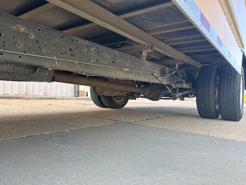 Light Duty Box Truck-Light and Medium Duty Trucks-Ford-2022-E350-Tulsa-OK-104,876\n\t\tmiles-$ 26,000 - Image 5