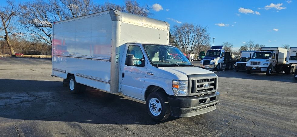 Light Duty Box Truck-Light and Medium Duty Trucks-Ford-2022-E350-Tulsa-OK-105,443\n\t\tmiles-$ 30,000 - Image 1