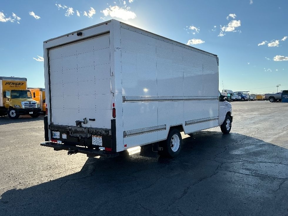 Light Duty Box Truck-Light and Medium Duty Trucks-Ford-2022-E350-Tulsa-OK-105,443\n\t\tmiles-$ 30,000 - Image 13