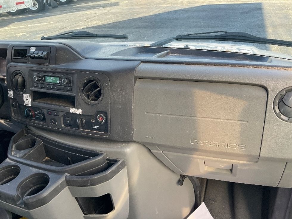 Light Duty Box Truck-Light and Medium Duty Trucks-Ford-2022-E350-Tulsa-OK-105,443\n\t\tmiles-$ 30,000 - Image 21