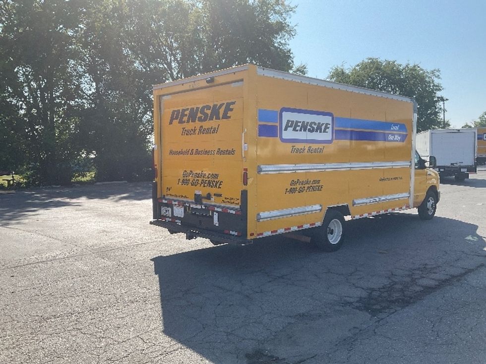 Light Duty Box Truck-Light and Medium Duty Trucks-Ford-2022-E350-Tulsa-OK-114,388\n\t\tmiles-$ 23,500 - Image 13