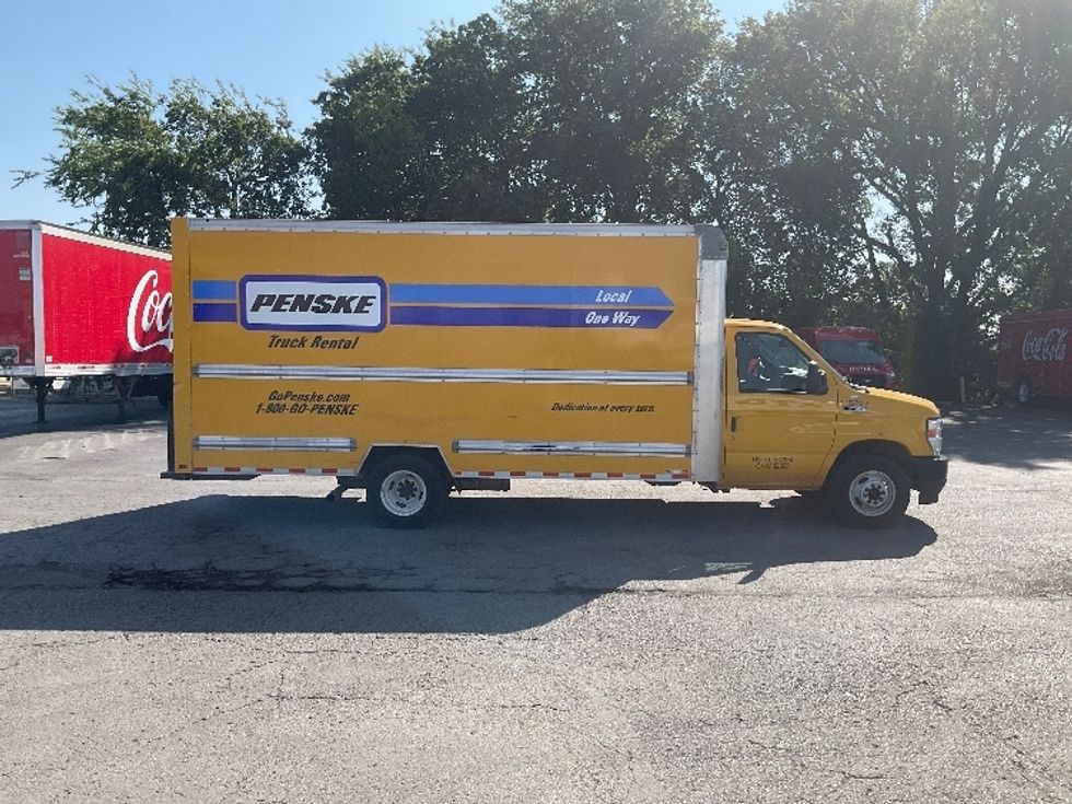 Light Duty Box Truck-Light and Medium Duty Trucks-Ford-2022-E350-Tulsa-OK-114,388\n\t\tmiles-$ 23,500 - Image 15