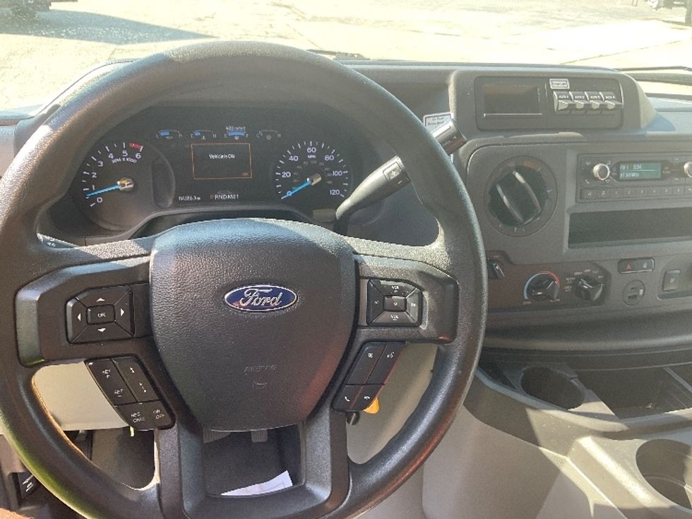 Light Duty Box Truck-Light and Medium Duty Trucks-Ford-2022-E350-Tulsa-OK-114,388\n\t\tmiles-$ 23,500 - Image 18