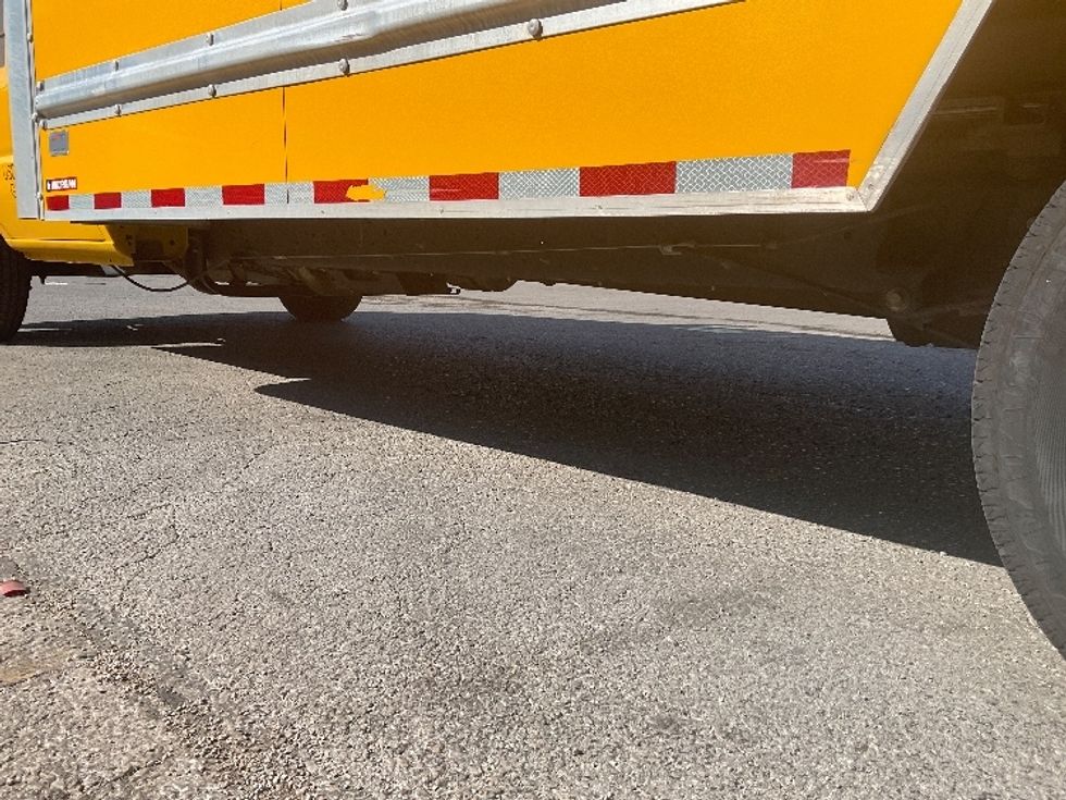 Light Duty Box Truck-Light and Medium Duty Trucks-Ford-2022-E350-Tulsa-OK-114,388\n\t\tmiles-$ 23,500 - Image 5
