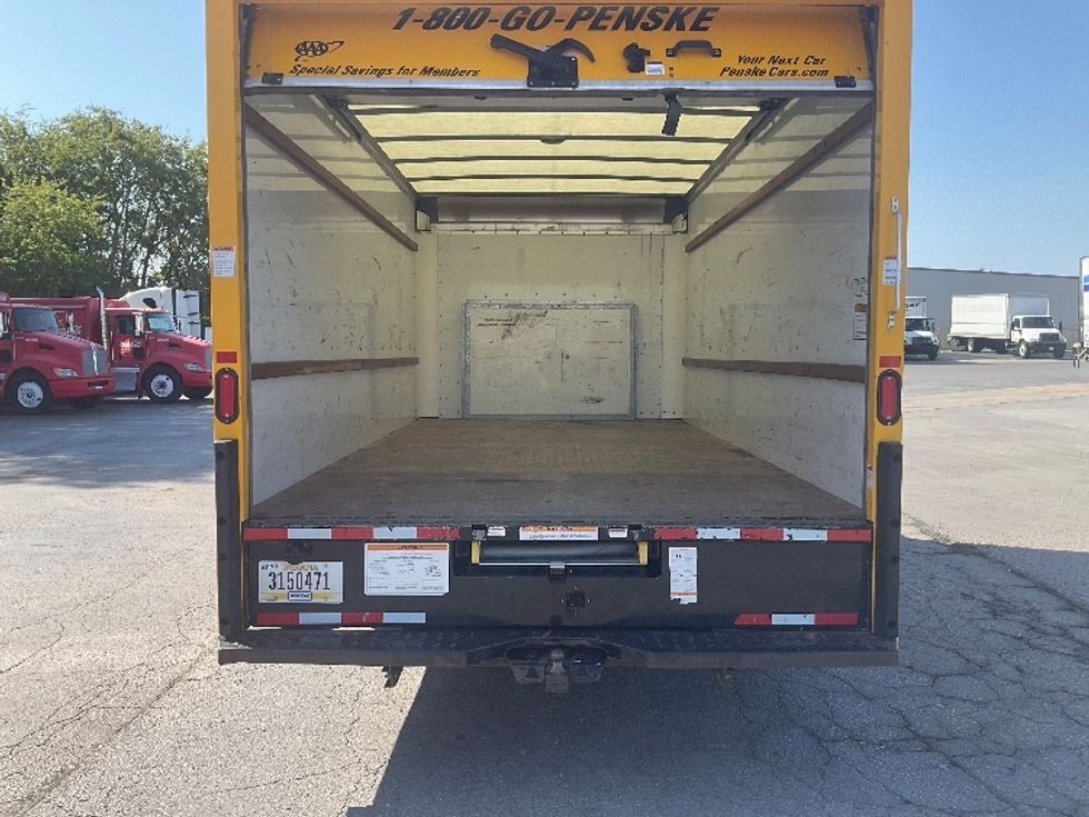 Light Duty Box Truck-Light and Medium Duty Trucks-Ford-2022-E350-Tulsa-OK-114,388\n\t\tmiles-$ 23,500 - Image 8