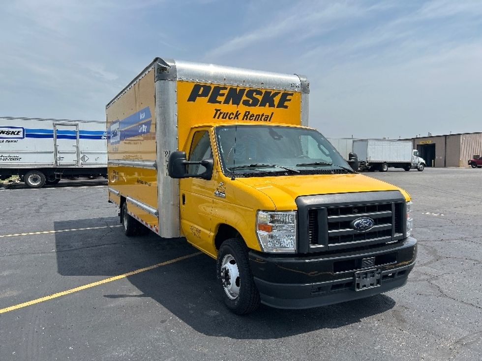 Light Duty Box Truck-Light and Medium Duty Trucks-Ford-2022-E350-Tulsa-OK-89,903\n\t\tmiles-$ 28,500 - Image 1