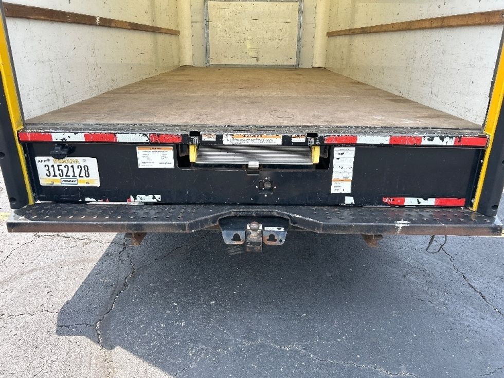 Light Duty Box Truck-Light and Medium Duty Trucks-Ford-2022-E350-Tulsa-OK-89,903\n\t\tmiles-$ 28,500 - Image 10