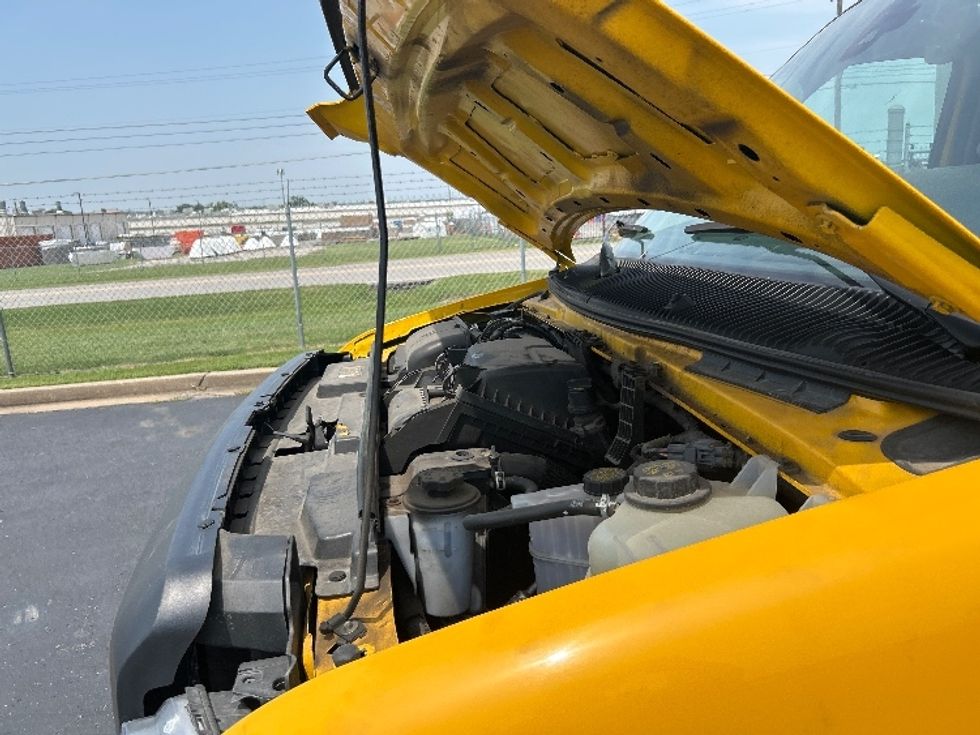 Light Duty Box Truck-Light and Medium Duty Trucks-Ford-2022-E350-Tulsa-OK-89,903\n\t\tmiles-$ 28,500 - Image 24