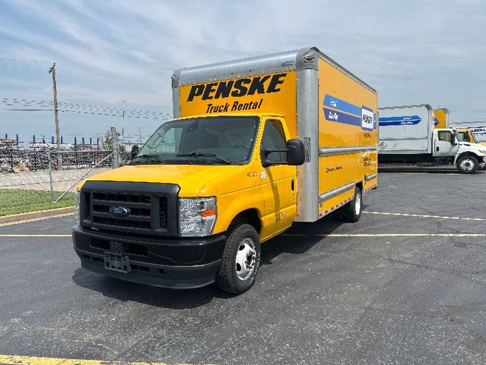 Light Duty Box Truck-Light and Medium Duty Trucks-Ford-2022-E350-Tulsa-OK-89,903\n\t\tmiles-$ 28,500 - Image 3