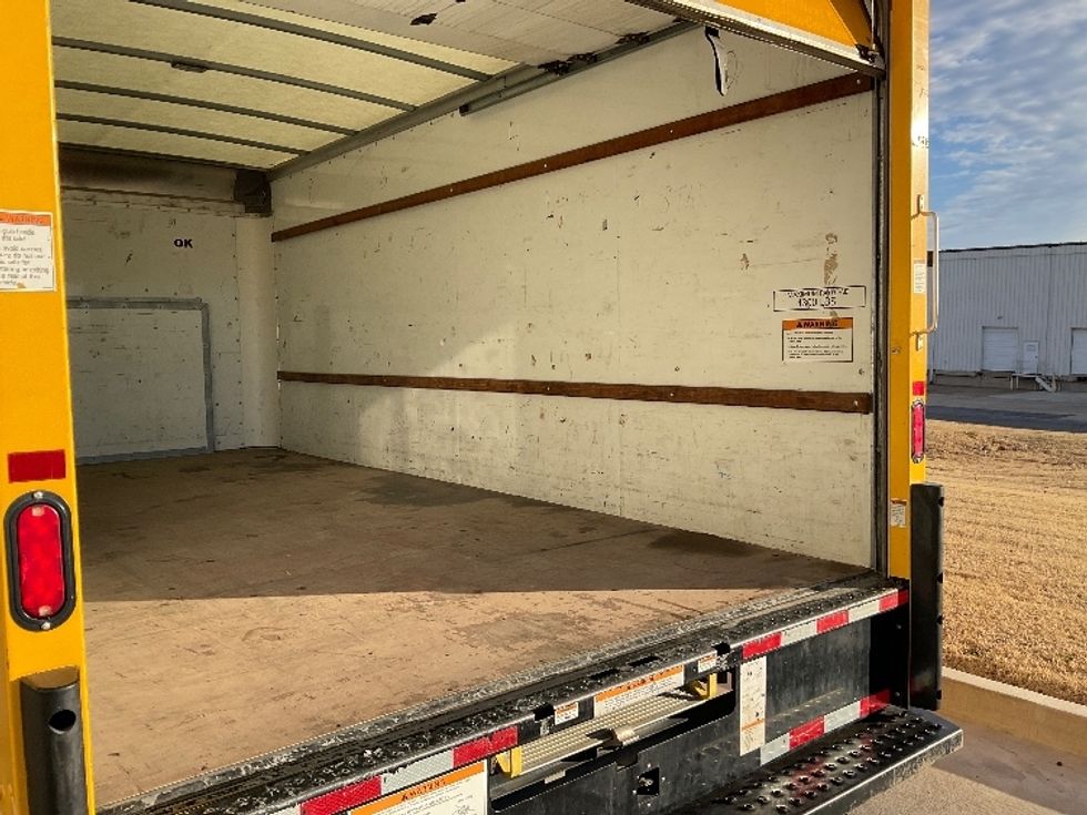 Light Duty Box Truck-Light and Medium Duty Trucks-Ford-2022-E350-Tulsa-OK-96,263\n\t\tmiles-$ 28,250 - Image 12