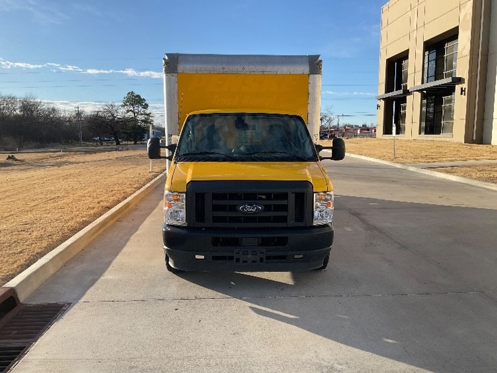 Light Duty Box Truck-Light and Medium Duty Trucks-Ford-2022-E350-Tulsa-OK-96,263\n\t\tmiles-$ 28,250 - Image 2