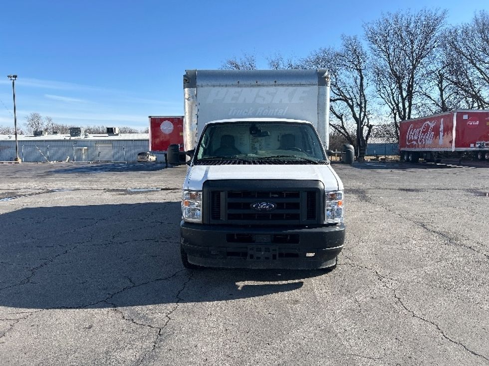 Light Duty Box Truck-Light and Medium Duty Trucks-Ford-2022-E350-Tulsa-OK-96,759\n\t\tmiles-$ 31,250 - Image 2