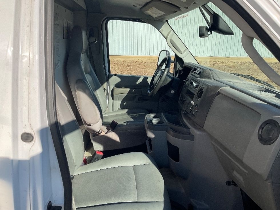 Light Duty Box Truck-Light and Medium Duty Trucks-Ford-2022-E350-Tulsa-OK-96,759\n\t\tmiles-$ 31,250 - Image 20