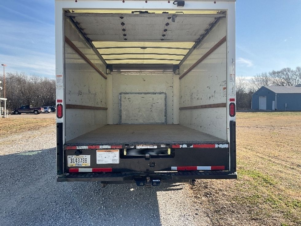 Light Duty Box Truck-Light and Medium Duty Trucks-Ford-2022-E350-Tulsa-OK-96,759\n\t\tmiles-$ 31,250 - Image 7