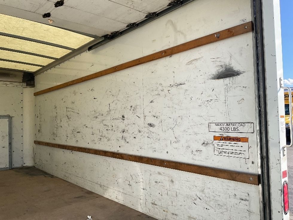 Light Duty Box Truck-Light and Medium Duty Trucks-Ford-2022-E350-Tulsa-OK-99,587\n\t\tmiles-$ 30,750 - Image 12