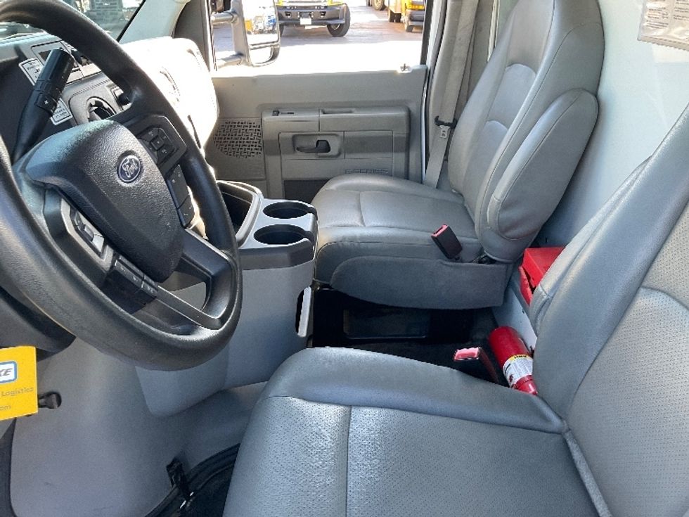 Light Duty Box Truck-Light and Medium Duty Trucks-Ford-2022-E350-Tulsa-OK-99,587\n\t\tmiles-$ 30,750 - Image 19