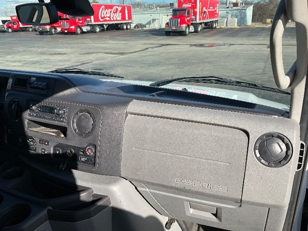 Light Duty Box Truck-Light and Medium Duty Trucks-Ford-2022-E350-Tulsa-OK-99,587\n\t\tmiles-$ 30,750 - Image 21