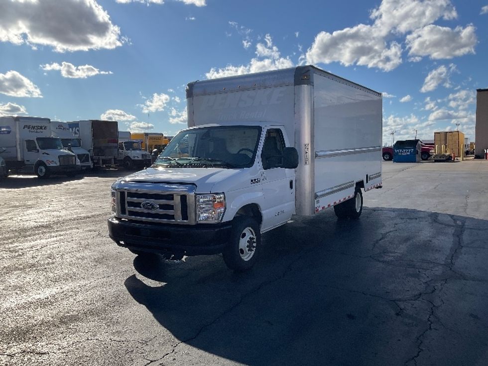 Light Duty Box Truck-Light and Medium Duty Trucks-Ford-2022-E350-Tulsa-OK-99,587\n\t\tmiles-$ 30,750 - Image 3