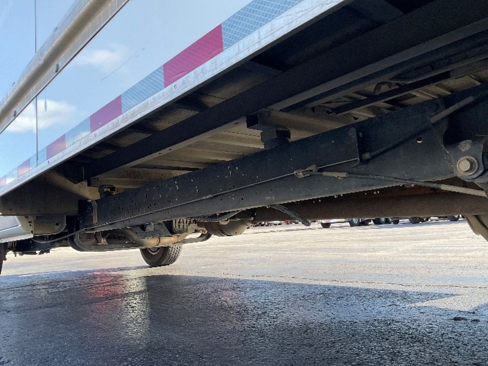 Light Duty Box Truck-Light and Medium Duty Trucks-Ford-2022-E350-Tulsa-OK-99,587\n\t\tmiles-$ 30,750 - Image 5