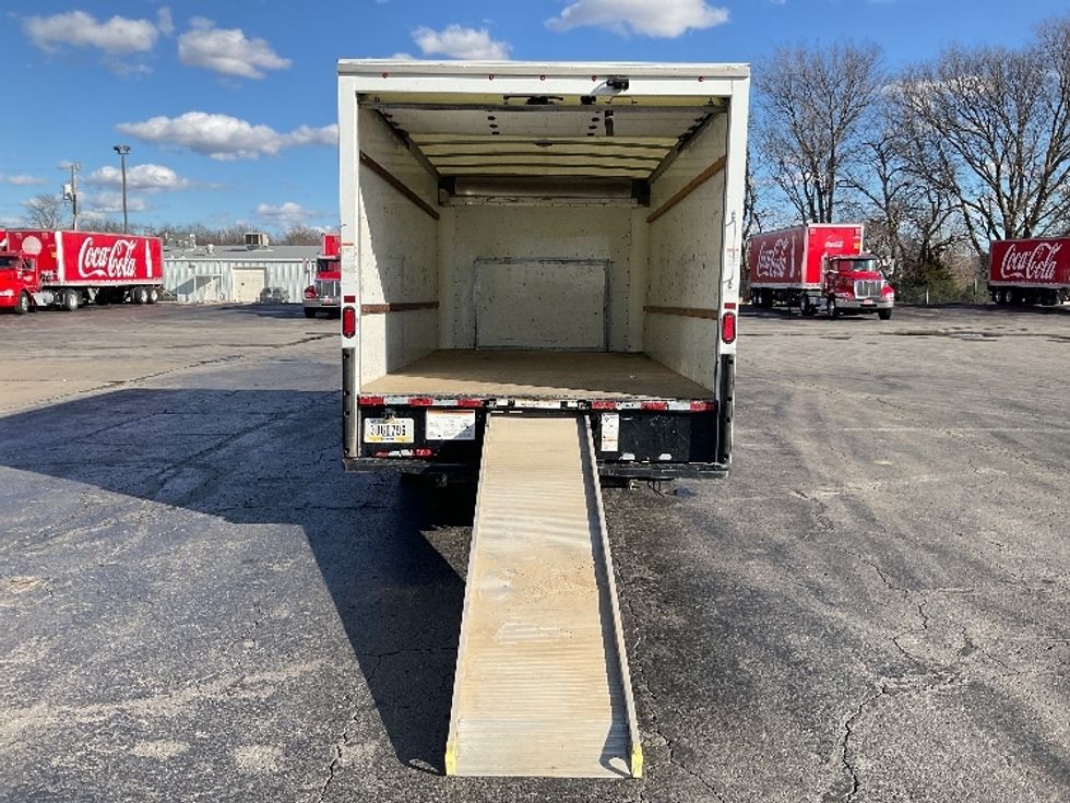 Light Duty Box Truck-Light and Medium Duty Trucks-Ford-2022-E350-Tulsa-OK-99,587\n\t\tmiles-$ 30,750 - Image 9