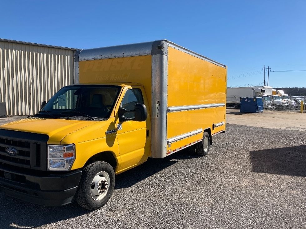 Light Duty Box Truck-Light and Medium Duty Trucks-Ford-2022-E350-Tuscaloosa-AL-101,618\n\t\tmiles-$ 29,000 - Image 3